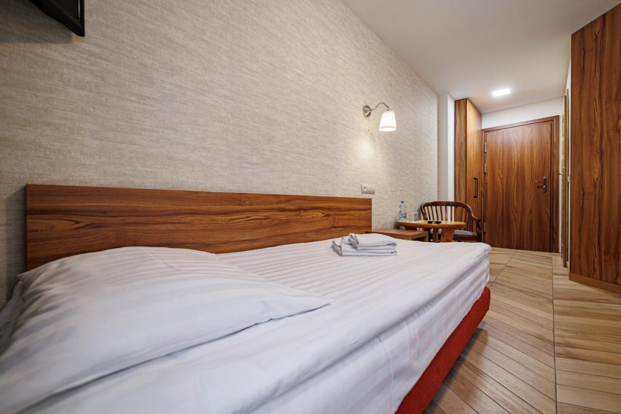 Lesne Patio Hotel Katowice Exterior photo