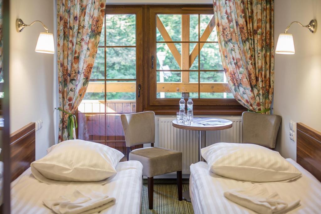 Lesne Patio Hotel Katowice Exterior photo