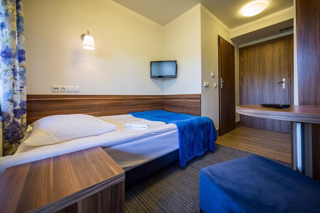 Lesne Patio Hotel Katowice Room photo